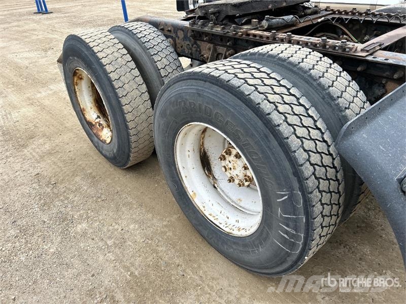International TranStar 8600 Truck Tractor Units