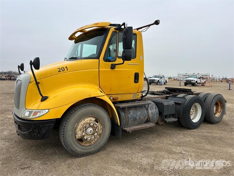 International TranStar 8600 Truck Tractor Units