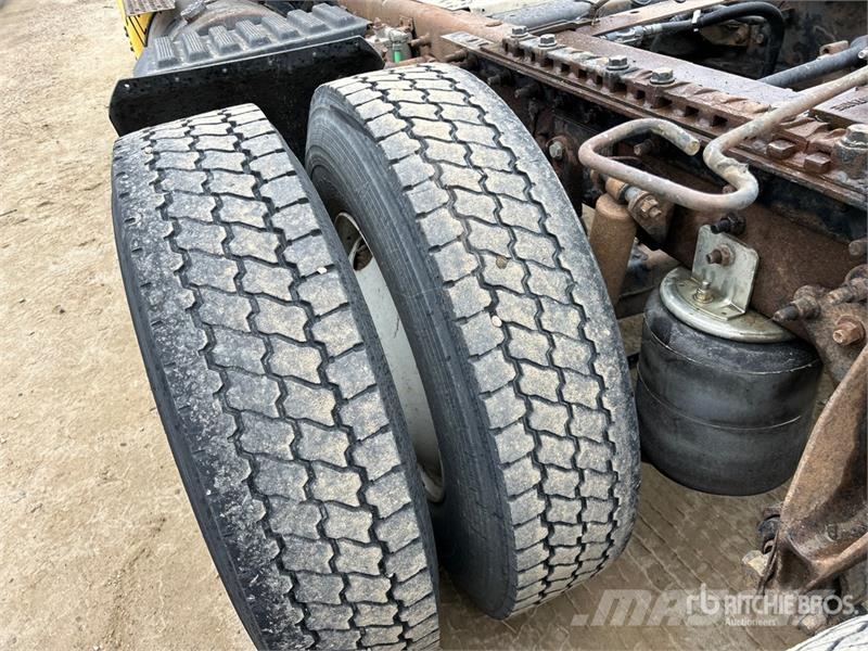 International TranStar 8600 Truck Tractor Units
