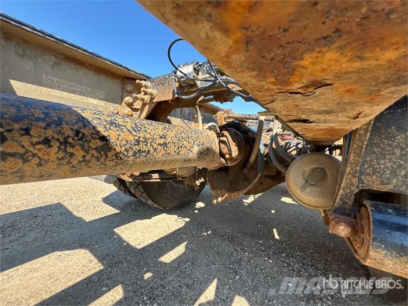 International WorkStar 7600 6x4 Cab and Chassis (Inoperable) Кабини