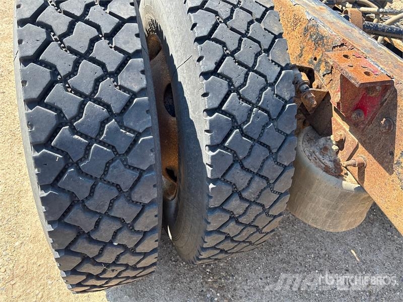 International WorkStar 7600 6x4 Cab and Chassis (Inoperable) Кабини