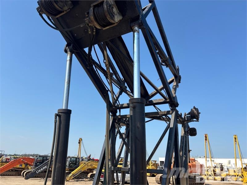 International Workstar 7400 6x4 Wireline Logging Truck Equipamiento para el procesado