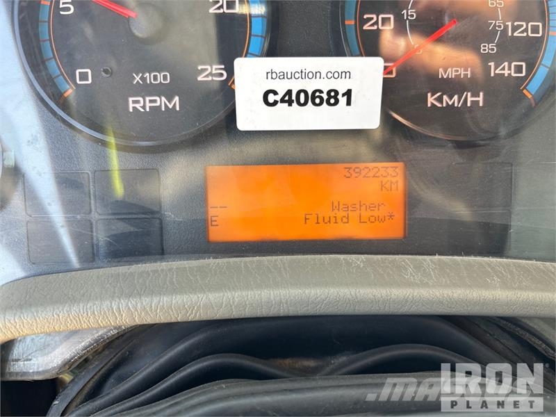 International Workstar 7400 6x4 Wireline Logging Truck Equipamiento para el procesado