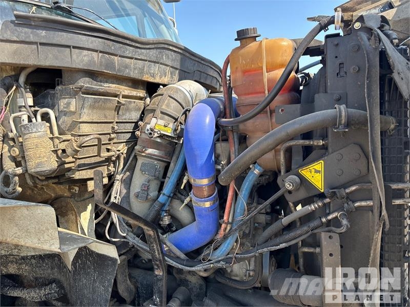 International Workstar 7400 6x4 Wireline Logging Truck Equipamiento para el procesado