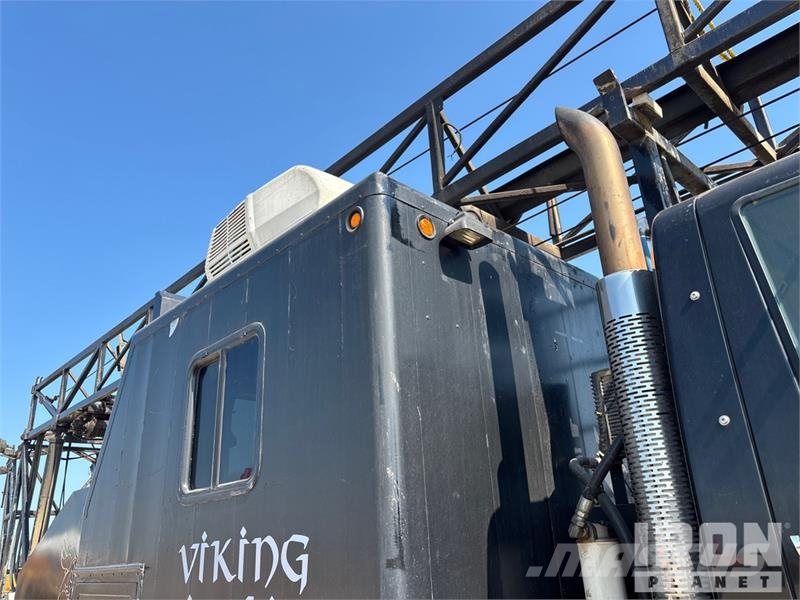 International Workstar 7400 6x4 Wireline Logging Truck Equipamiento para el procesado