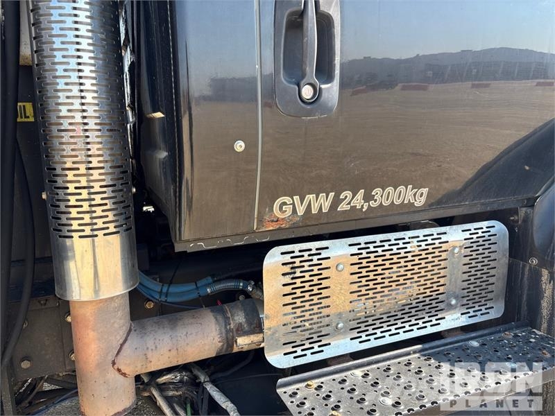 International Workstar 7400 6x4 Wireline Logging Truck Equipamiento para el procesado