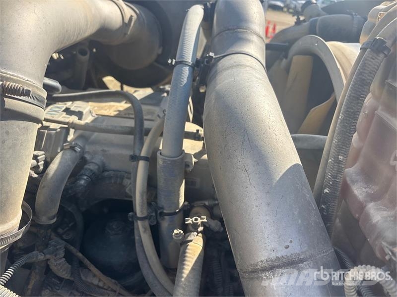 International WorkStar 7600 Camiones bañeras basculantes o volquetes