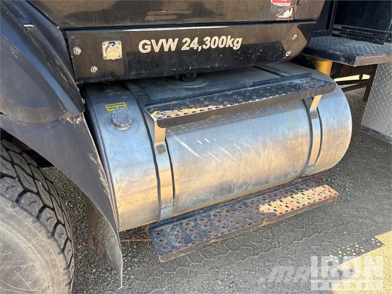 International Workstar 7400 6x4 Wireline Logging Truck Equipamiento para el procesado
