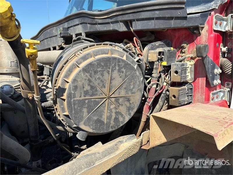 International WorkStar 7600 6x4 Cab and Chassis (Inoperable) Кабини
