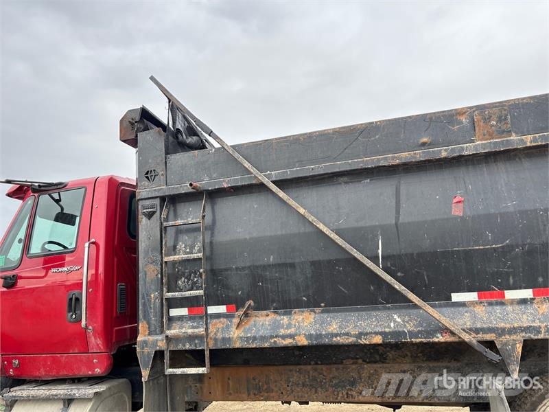 International Workstar 7500 T/A Dump Truck Kipper