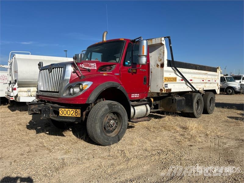 International WorkStar 7600 Tipper trucks