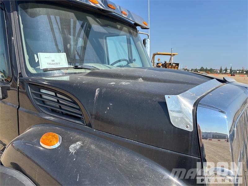 International Workstar 7400 6x4 Wireline Logging Truck Equipamiento para el procesado