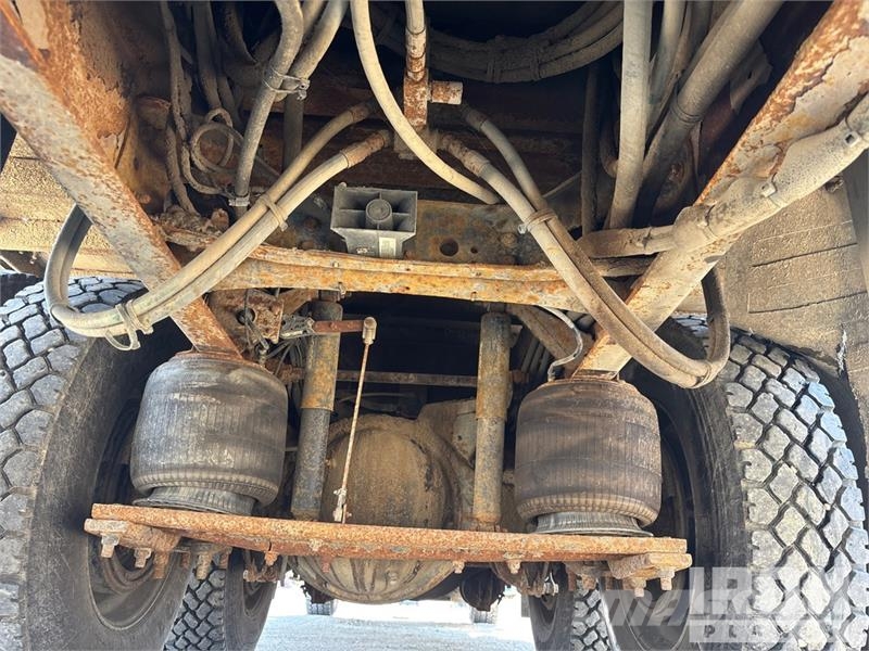 International Workstar 7400 6x4 Wireline Logging Truck Equipamiento para el procesado