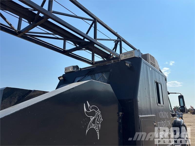 International Workstar 7400 6x4 Wireline Logging Truck Equipamiento para el procesado