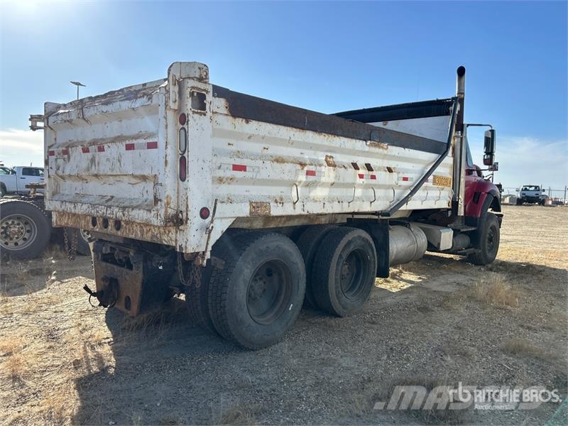 International WorkStar 7600 Tipper trucks
