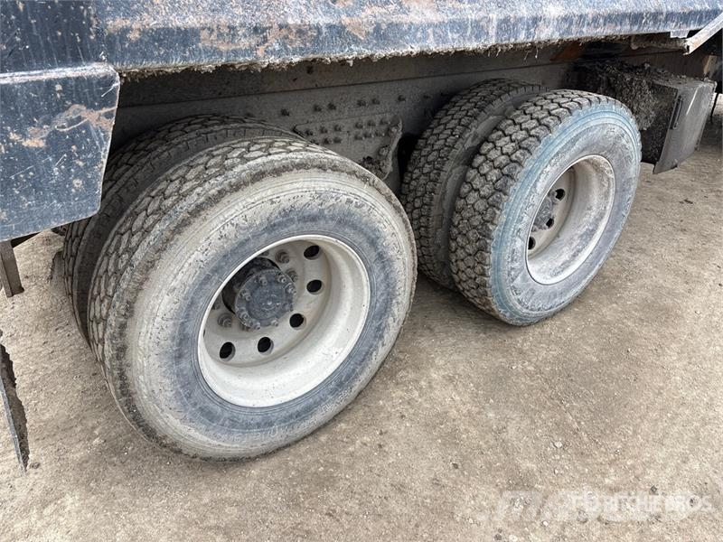 International Workstar 7500 T/A Dump Truck Kipper
