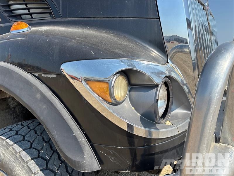 International Workstar 7400 6x4 Wireline Logging Truck Equipamiento para el procesado