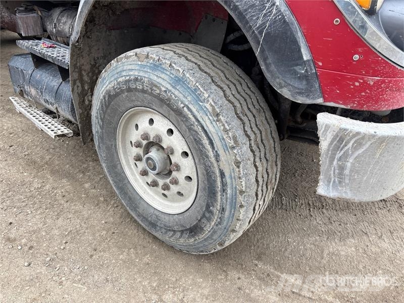 International Workstar 7500 T/A Dump Truck Kipper