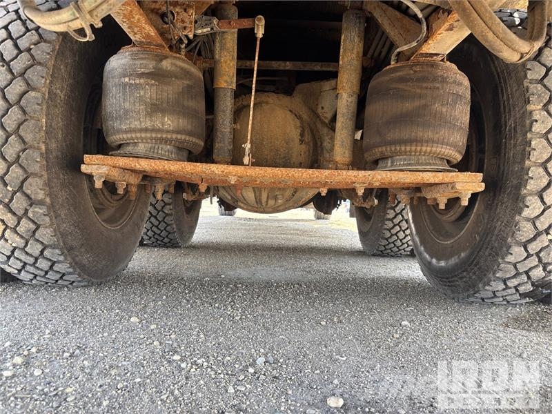 International Workstar 7400 6x4 Wireline Logging Truck Equipamiento para el procesado