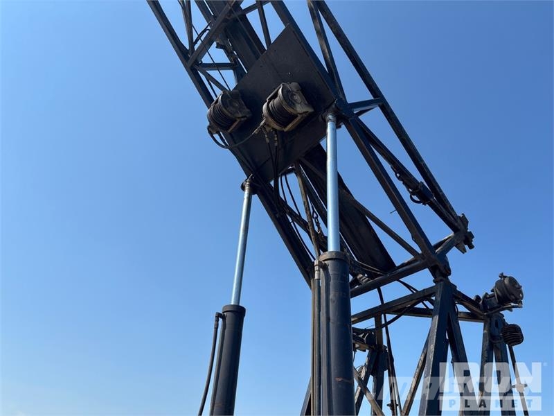 International Workstar 7400 6x4 Wireline Logging Truck Equipamiento para el procesado