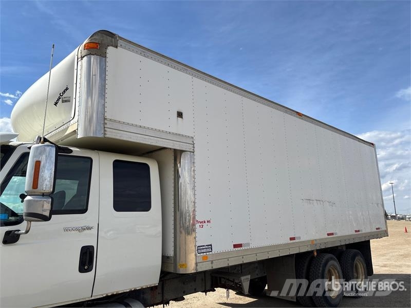 International WorkStar 7500 Extended Cab 6x4 Van Truck Box trucks