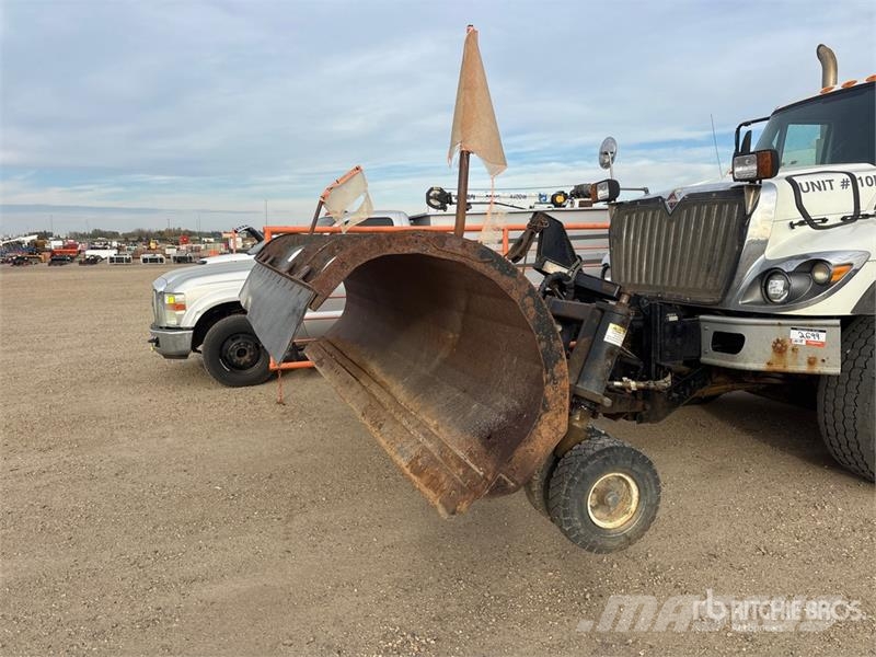 International Workstar 7500 6x4 Snow Plow Truck Kommunal-Sonderfahrzeuge