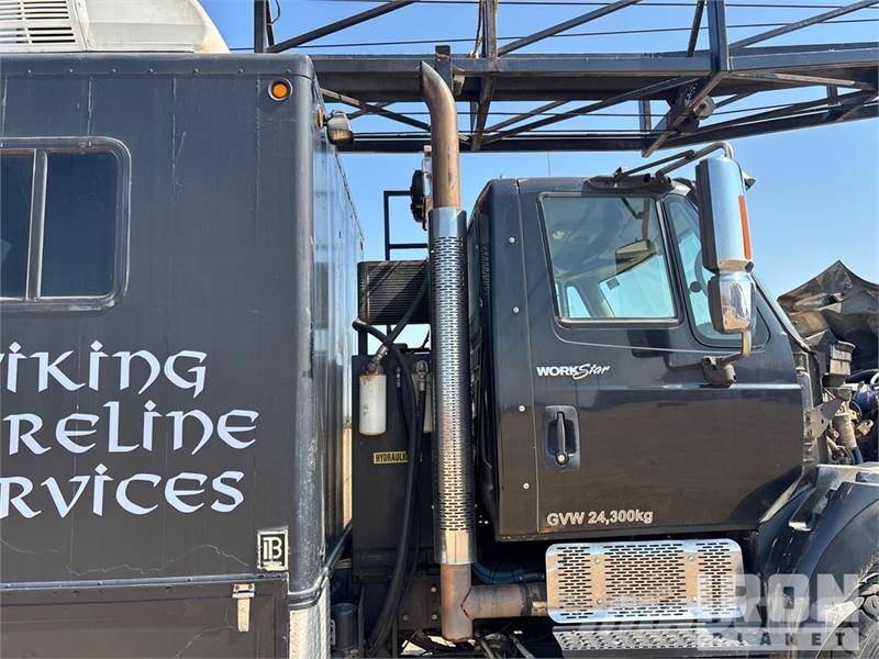 International Workstar 7400 6x4 Wireline Logging Truck Equipamiento para el procesado