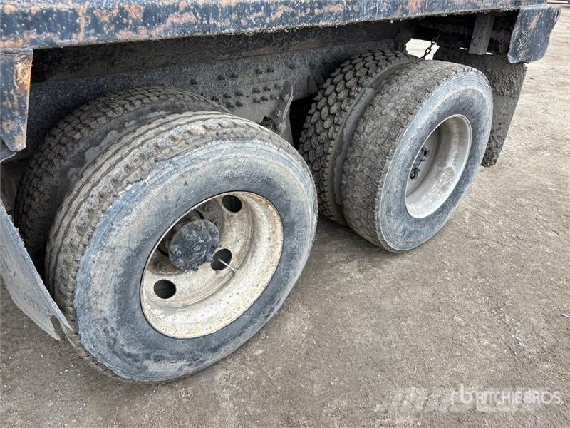 International Workstar 7500 T/A Dump Truck Kipper