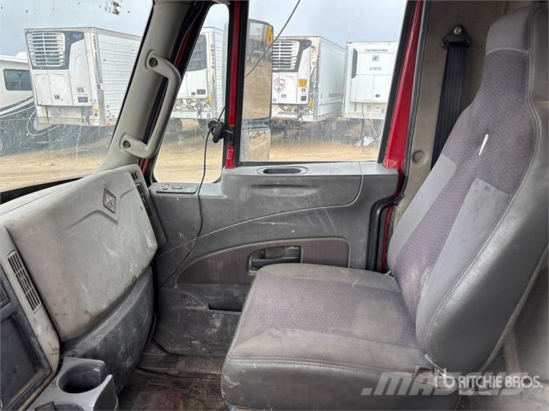 International Workstar 7500 T/A Dump Truck Kipper