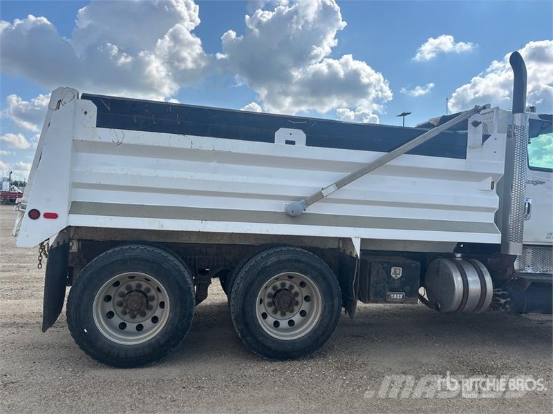 International WorkStar 7600 Camiones bañeras basculantes o volquetes