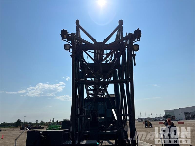 International Workstar 7400 6x4 Wireline Logging Truck Equipamiento para el procesado