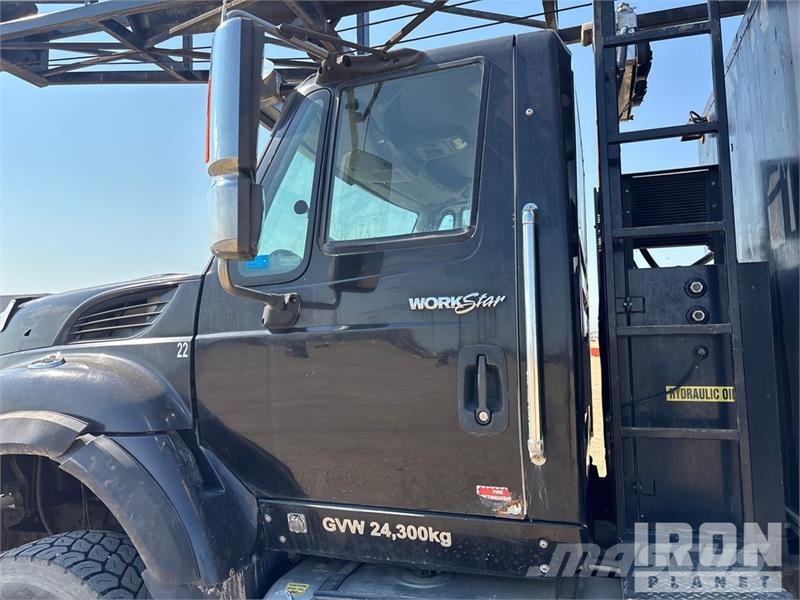 International Workstar 7400 6x4 Wireline Logging Truck Equipamiento para el procesado