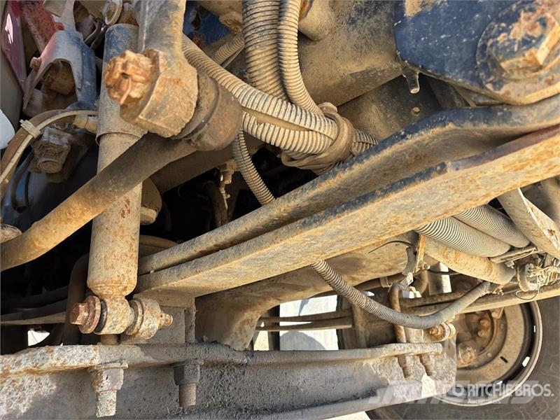 International WorkStar 7600 6x4 Cab and Chassis (Inoperable) Кабини