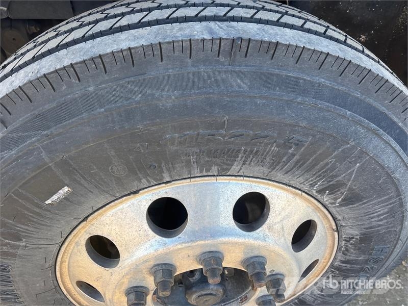 Internatonal DuraStar 4300 4x2 Van Truck شاحنات ذات هيكل صندوقي
