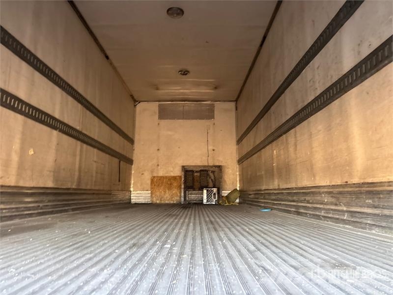 Internatonal DuraStar 4300 4x2 Van Truck شاحنات ذات هيكل صندوقي