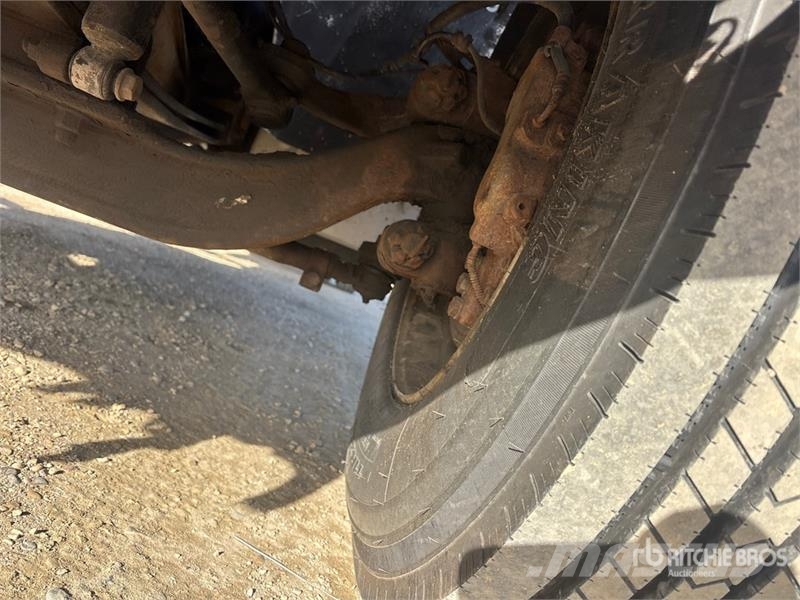 Internatonal DuraStar 4300 4x2 Van Truck شاحنات ذات هيكل صندوقي