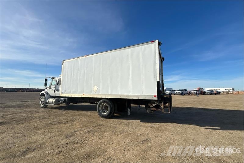 Internatonal DuraStar 4300 4x2 Van Truck شاحنات ذات هيكل صندوقي
