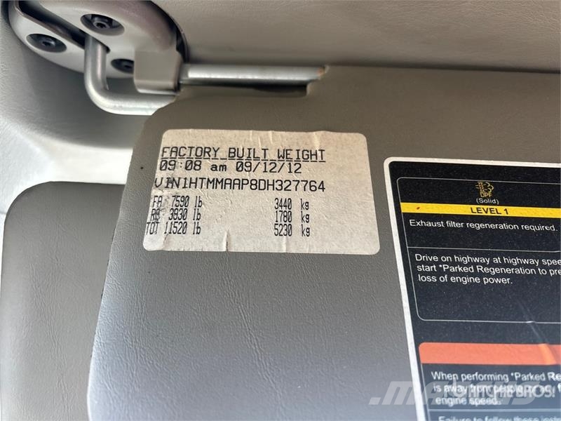 Internatonal DuraStar 4300 4x2 Van Truck شاحنات ذات هيكل صندوقي