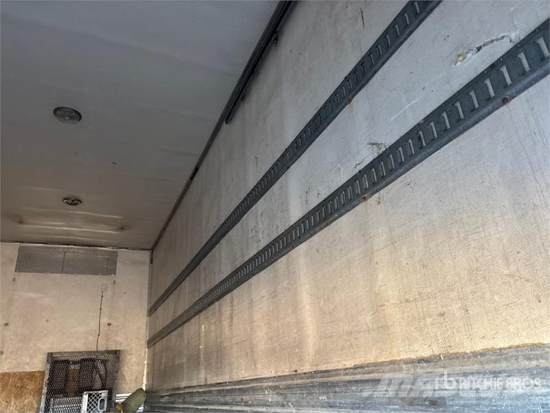 Internatonal DuraStar 4300 4x2 Van Truck شاحنات ذات هيكل صندوقي