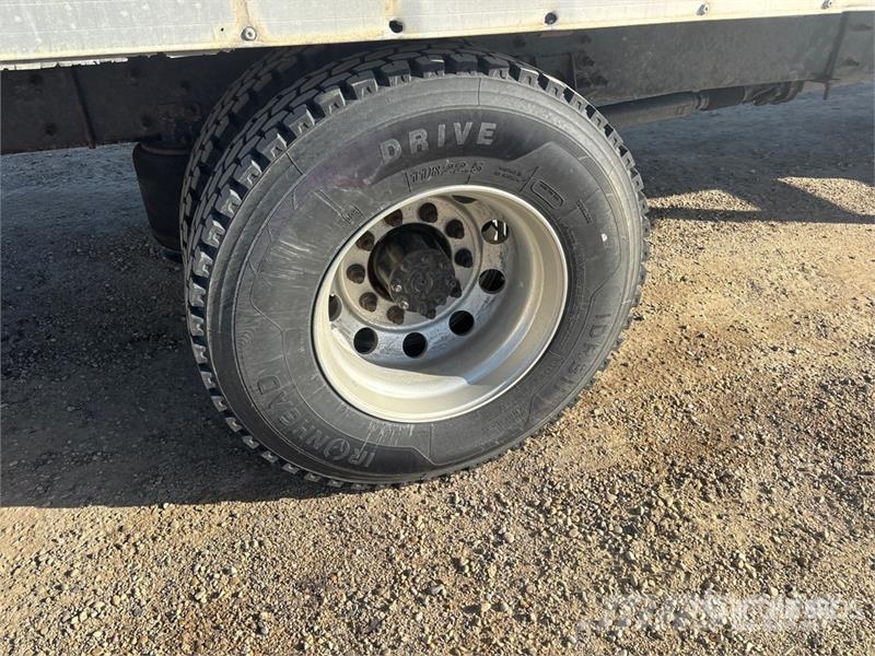 Internatonal DuraStar 4300 4x2 Van Truck شاحنات ذات هيكل صندوقي