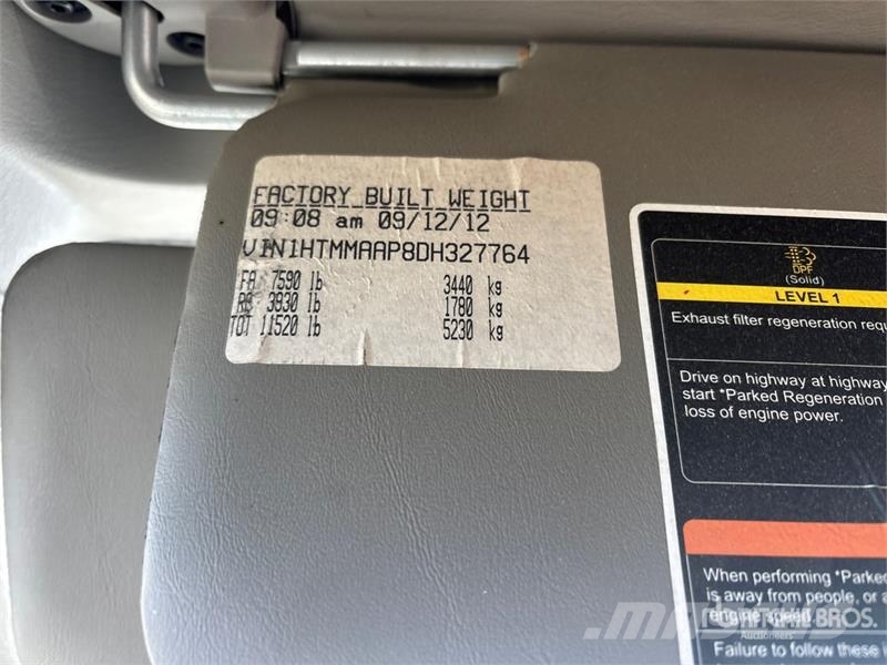 Internatonal DuraStar 4300 4x2 Van Truck شاحنات ذات هيكل صندوقي