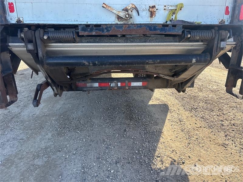 Internatonal DuraStar 4300 4x2 Van Truck شاحنات ذات هيكل صندوقي