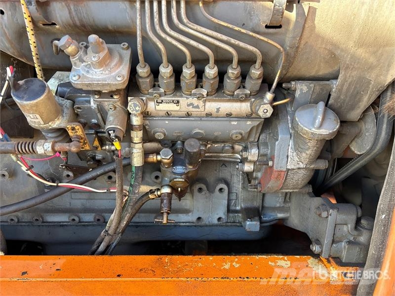 Interoc 109B Crawler Drilling Rig Zařízení pro hlubinné vrtání ropy a plynu