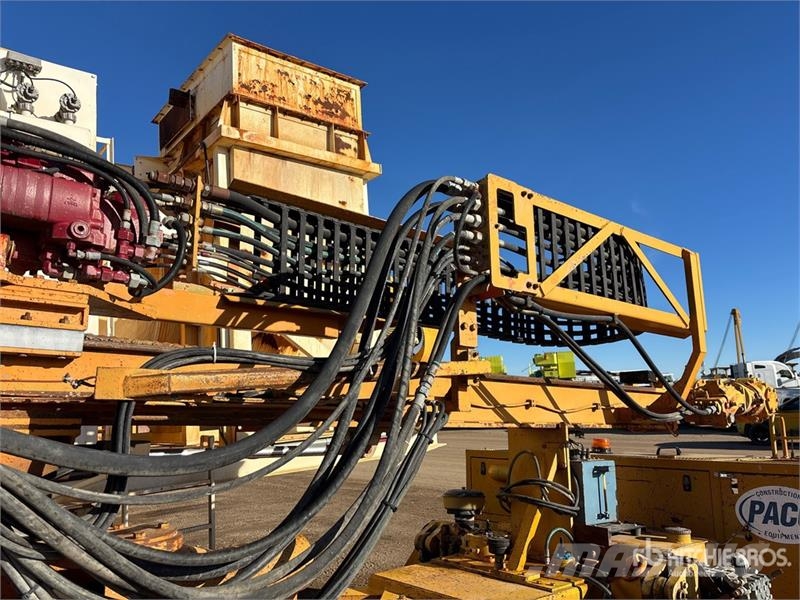 Interoc 109B Crawler Drilling Rig Zařízení pro hlubinné vrtání ropy a plynu