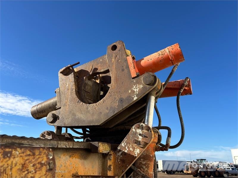 Interoc 109B Crawler Drilling Rig Zařízení pro hlubinné vrtání ropy a plynu