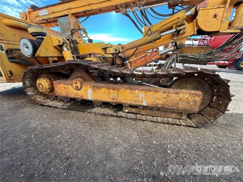 Interoc 109B Crawler Drilling Rig Zařízení pro hlubinné vrtání ropy a plynu