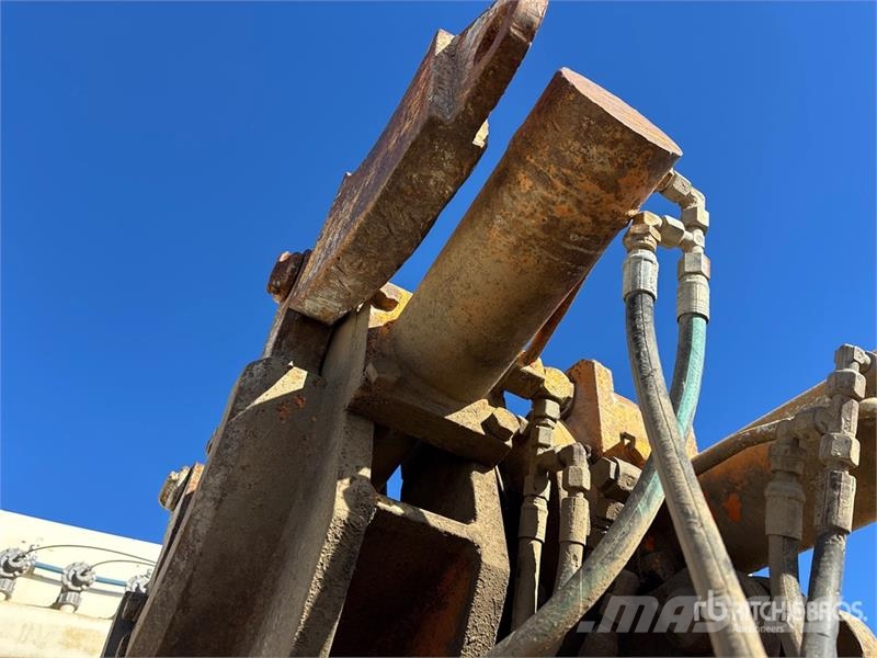 Interoc 109B Crawler Drilling Rig Zařízení pro hlubinné vrtání ropy a plynu