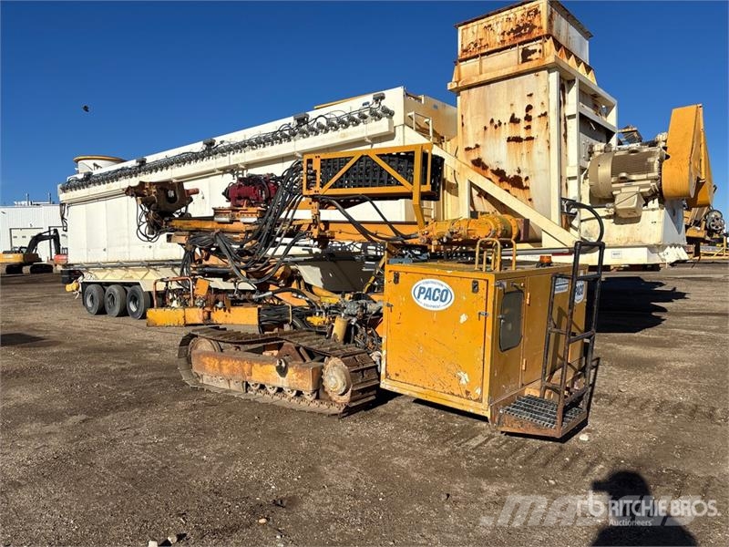 Interoc 109B Crawler Drilling Rig Zařízení pro hlubinné vrtání ropy a plynu