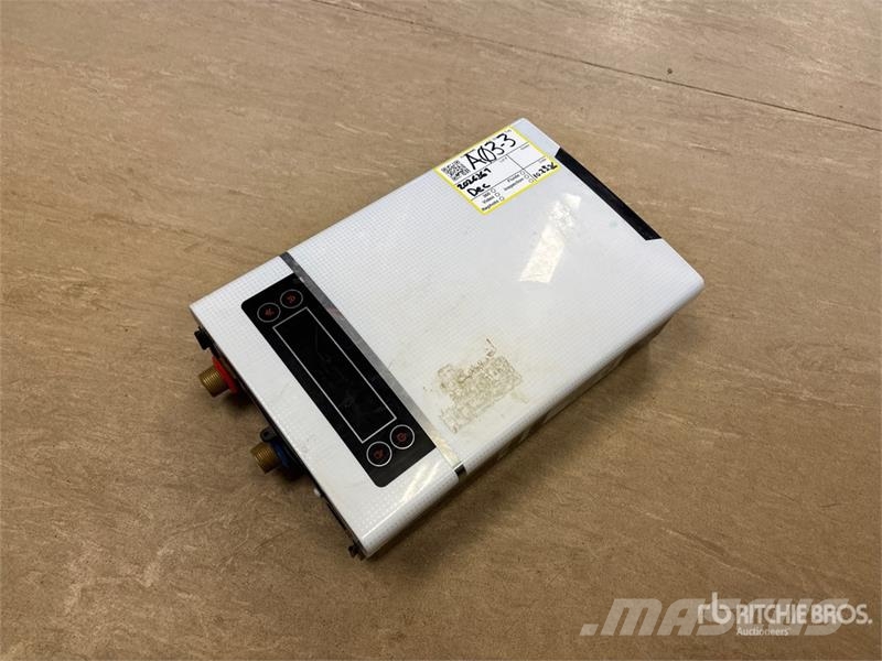  Intertek GW240FDCH Commercial Tankless Water Heate مكونات أخرى