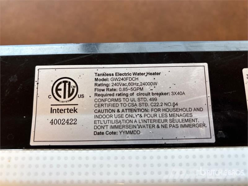  Intertek GW240FDCH Commercial Tankless Water Heate مكونات أخرى